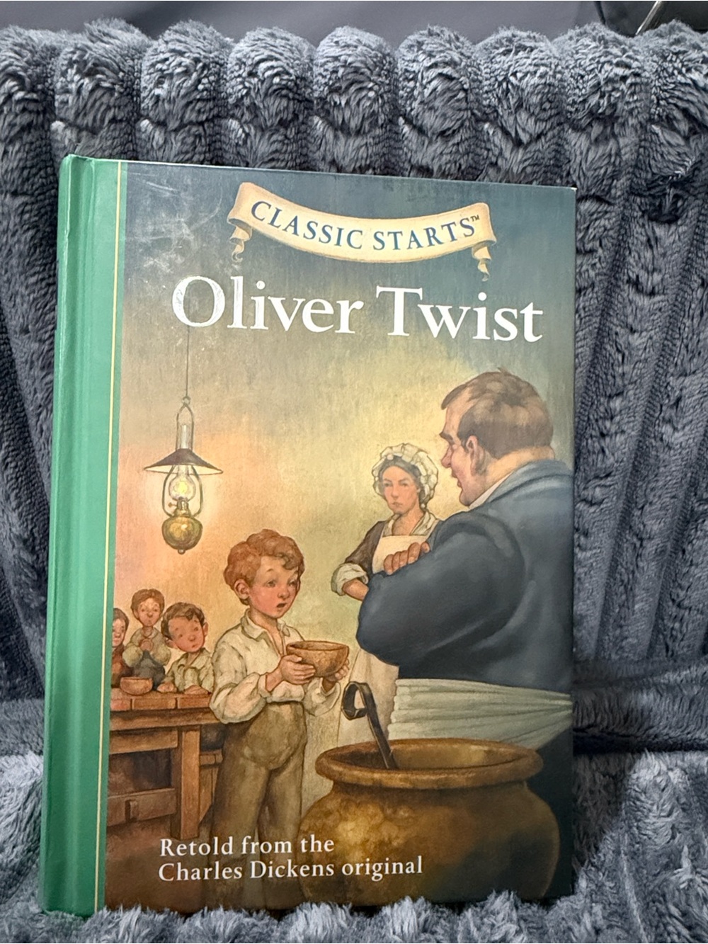 Charles Dickens Classic Starts Oliver Twist Hardcover 2006 Abridged Illustrated